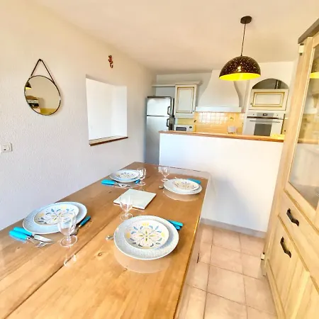 Paradis Vue Saint-raphael 酒店 4*